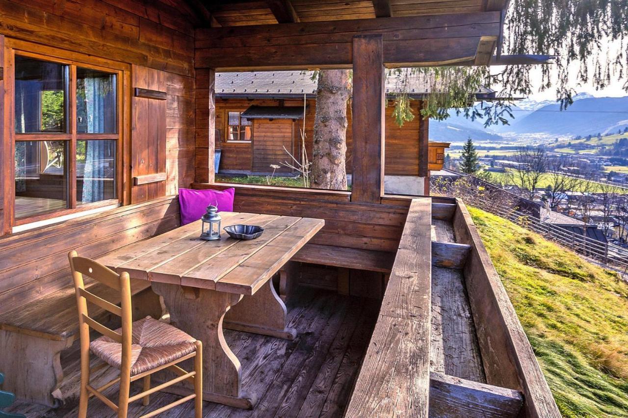Chalets In エーベン・イム・ポンガウ エクステリア 写真