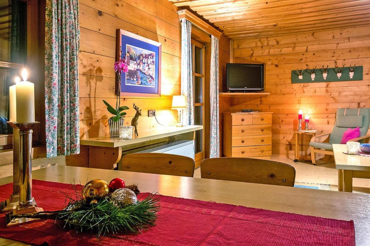 Chalets In エーベン・イム・ポンガウ エクステリア 写真