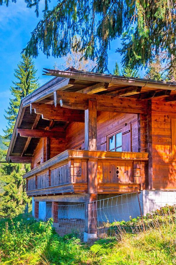 Chalets In エーベン・イム・ポンガウ エクステリア 写真