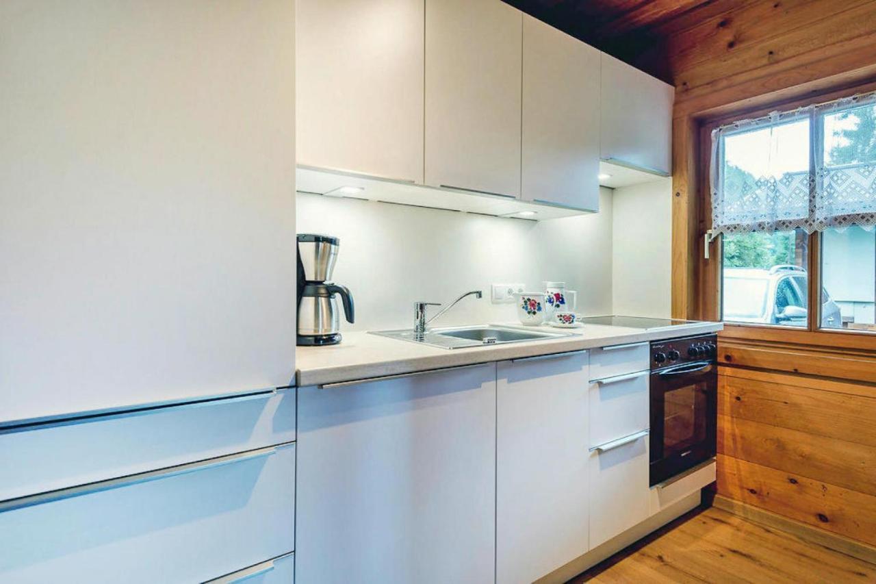 Chalets In エーベン・イム・ポンガウ エクステリア 写真