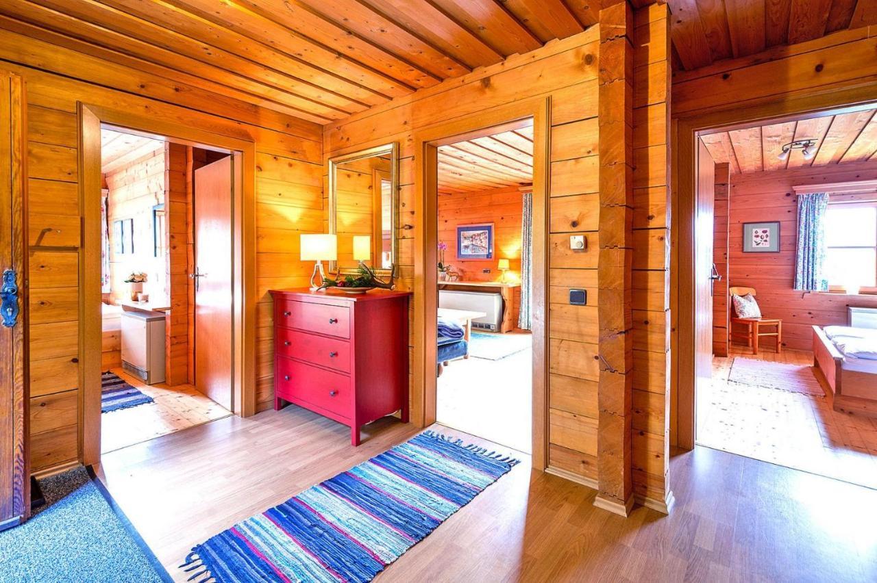 Chalets In エーベン・イム・ポンガウ エクステリア 写真